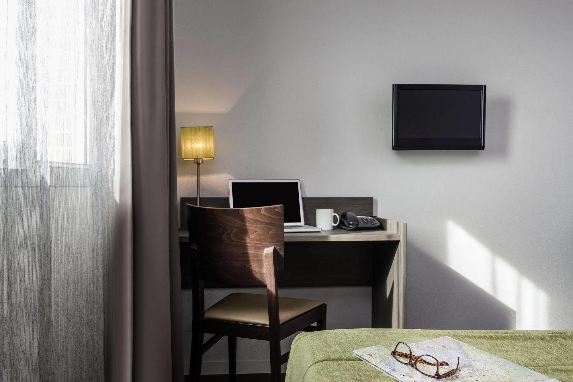 Appart'Hotel Vacanceole Paris Quai De Marne - Ex Adagio Nogent-sur-Seine Kültér fotó